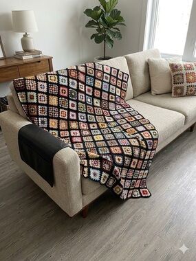 Vintage handmade granny square crochet afghan/lap blanket -38”by 49”